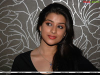 Madhurima Wallpaper