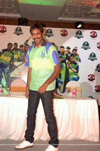 Vishnu bought some stake in ICL's Hyderabad Heroes