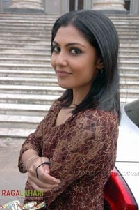 Kamalini Mukherji