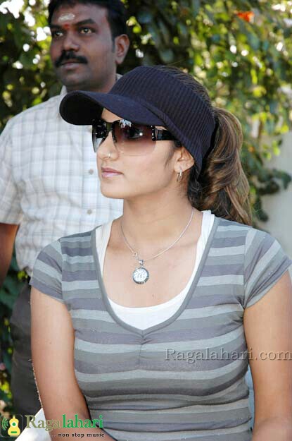 Sania Mirza @ Supreme Movies Production No.1 Launch