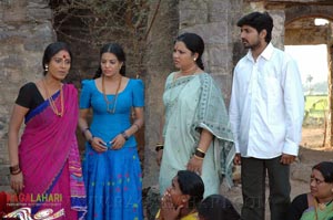 Tara, Suman, Venu Gopal, Priyanka, Eswari