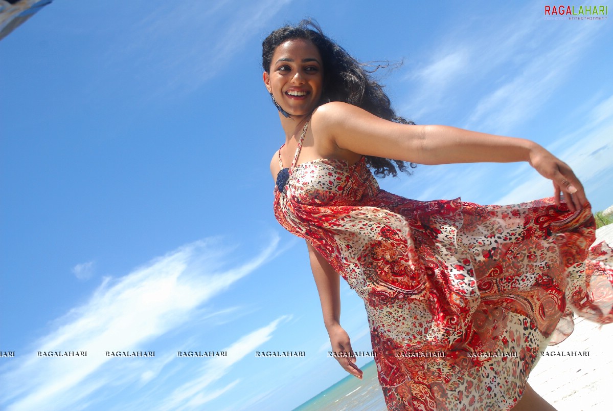 Nithya Menon in Alaa Modalaindi, Photo Gallery