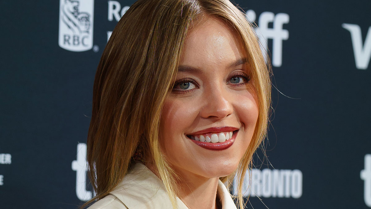 Sydney Sweeney Goes Nude For Ad